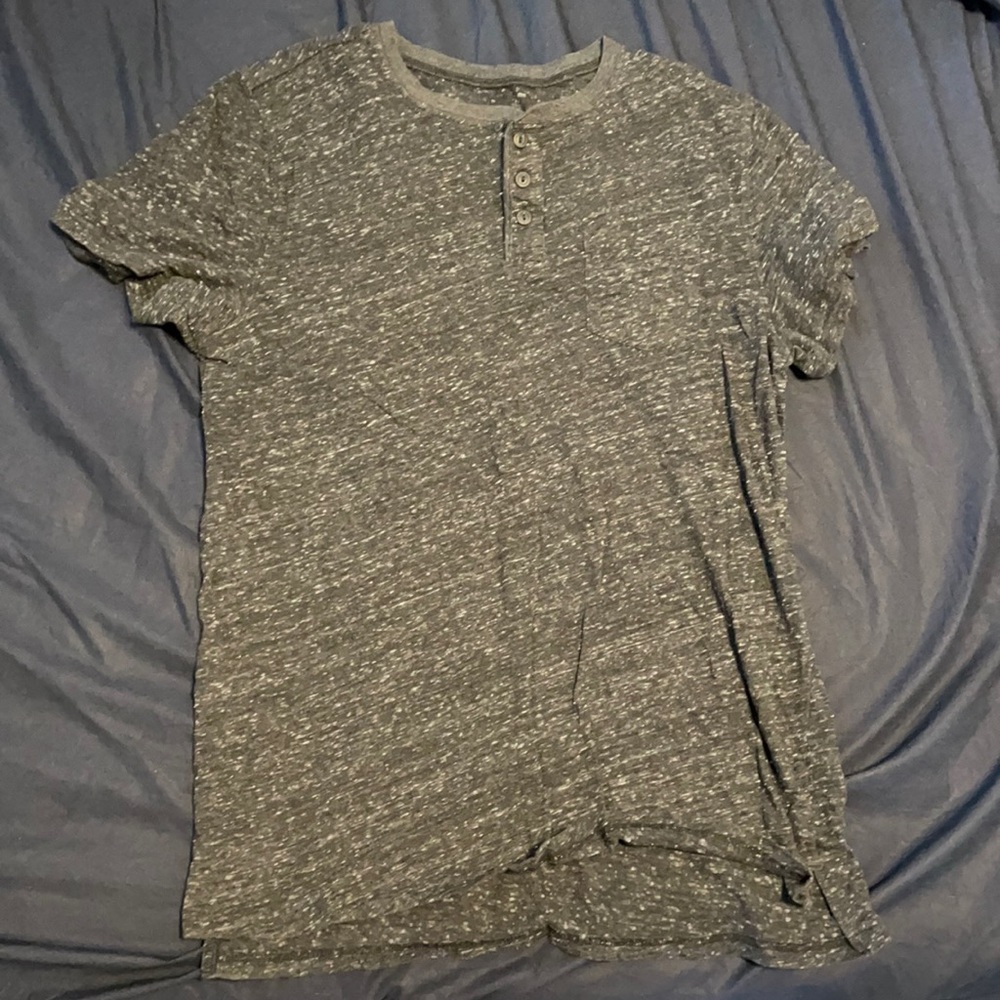 Men’s Peppered Black Henley T-Shirt